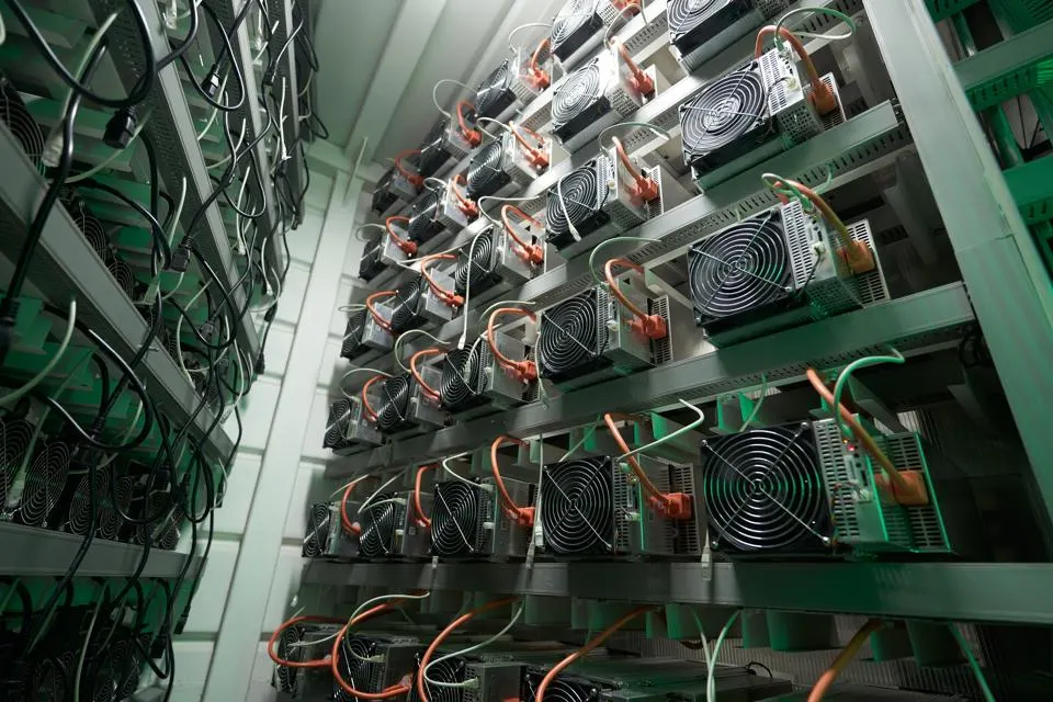 بهترین دستگاه های استخراج بیت کوین در سال ۲۰۲۵